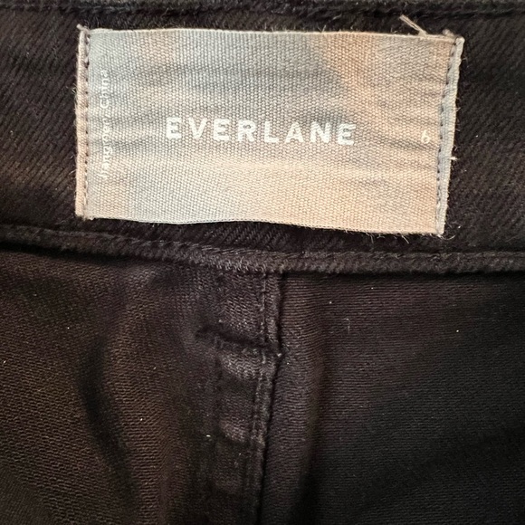 Everlane: The Cotton Twill Short - Picture 3 of 6